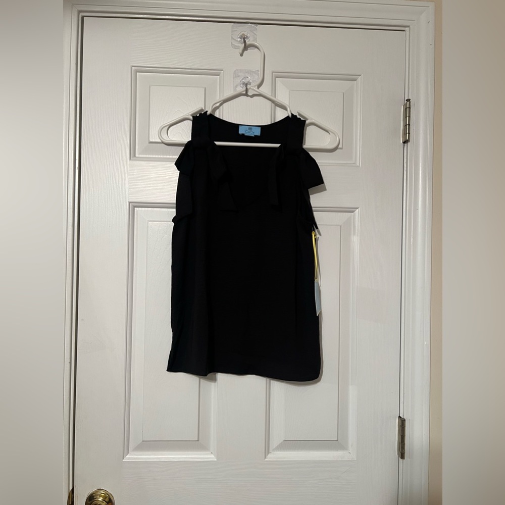 CeCe black top